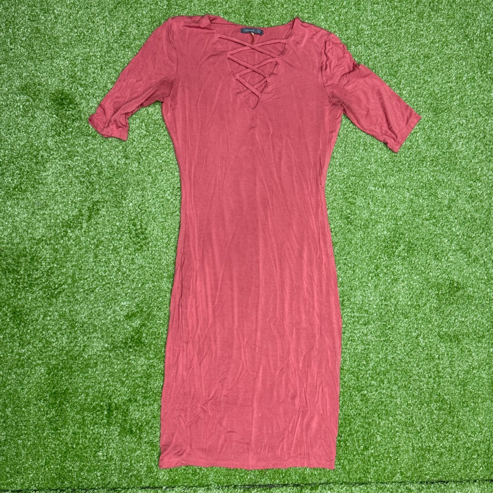 Soprano Rose Midi Dress